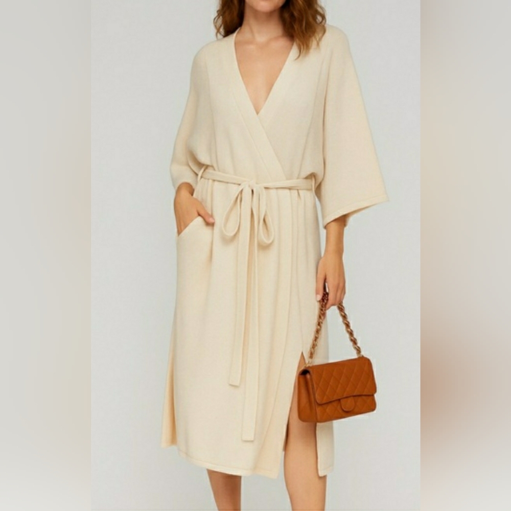 BCBGMaxAzria Cream V-Neck Sweater Dress XS/S - Picture 3 of 6